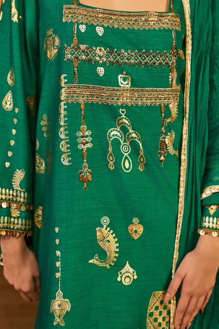 Buy_Masaba_Green Silk, Shantoon Foil Printing, Embroidery, Lace, Folkstone Kurta Pant Set _Online_at_Aza_Fashions