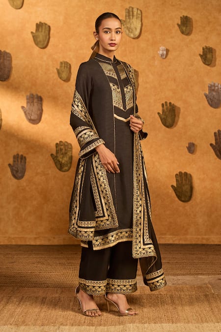 Masaba Black Silk, Organza Embroidery, Gota Patti, Foil Vase Kurta And Culotte Set at Aza Fashions Masaba_Black Silk, Organza Embroidery, Gota Patti, Foil Vase Kurta And Culotte Set _at_Aza_Fashions