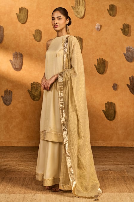 Shop Masaba Ivory Tissue, Organza Foil Printing, Paper Breeze Kurta And Sharara Set Online at Aza Fashions Shop_Masaba_Ivory Tissue, Organza Foil Printing, Paper Breeze Kurta And Sharara Set _Online_at_Aza_Fashions