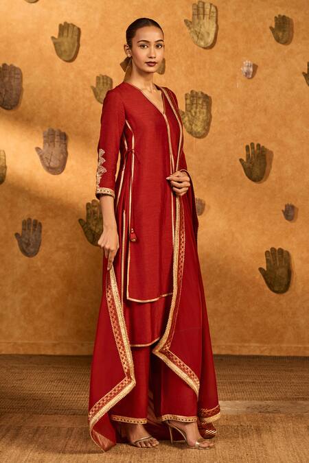 Buy_Masaba_Red Silk, Organza Embroidery, Zari, Gota Patti, Foil Mandarin Sky Kurta Pant Set 