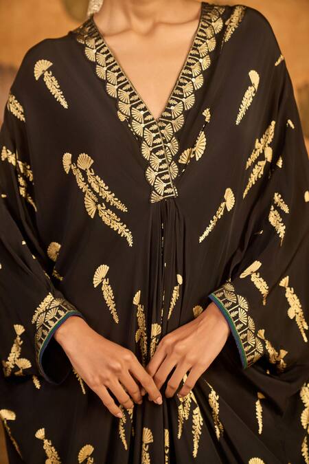 Masaba_Black Crepe, Silk Foil Printing V-neck Cherry Vine Kaftan _at_Aza_Fashions