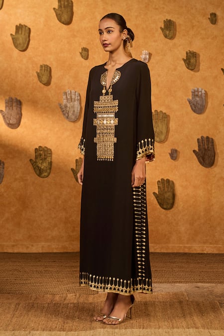 Masaba_Black Crepe Embroidery, Foil Printing Split V-neck Desert Muse Kaftan _at_Aza_Fashions