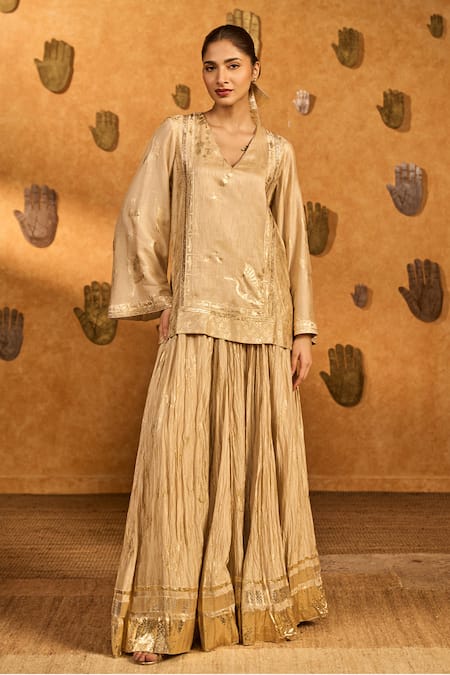 Buy_Masaba_Beige Silk, Organza Foil Printing, Gota Oatmeal Crane Dawn Kurta Skirt Set 