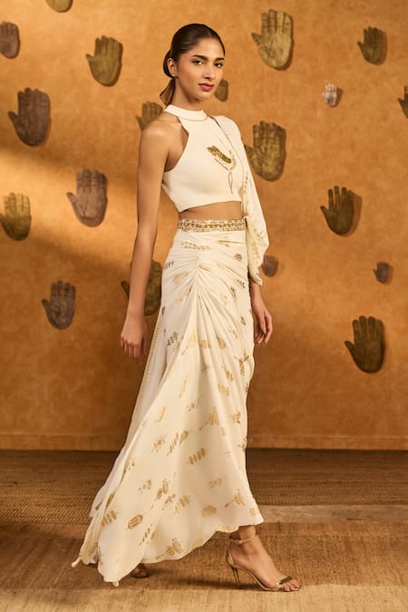 Shop_Masaba_Ivory Crepe, Silk Foil Printing, Soft Lantern Sticthed Saree With Blouse _Online_at_Aza_Fashions