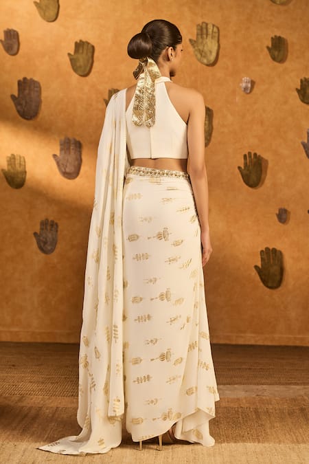 Masaba Ivory Soft Lantern Sticthed Saree With Blouse 