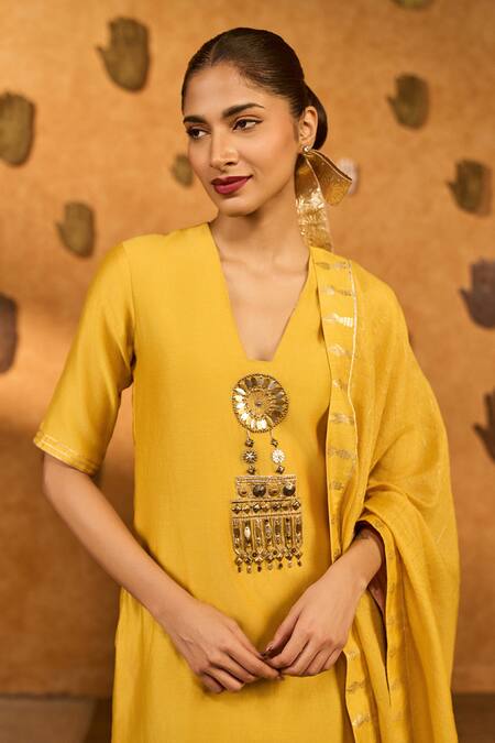 Masaba Yellow Chanderi, Silk Embroidery, Foil Spiced Ochre Gilded Kettle Kurta Set Online at Aza Fashions Masaba_Yellow Chanderi, Silk Embroidery, Foil Spiced Ochre Gilded Kettle Kurta Set _Online_at_Aza_Fashions