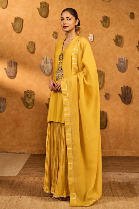 Masaba Yellow Chanderi, Silk Embroidery, Foil Spiced Ochre Gilded Kettle Kurta Set at Aza Fashions Masaba_Yellow Chanderi, Silk Embroidery, Foil Spiced Ochre Gilded Kettle Kurta Set _at_Aza_Fashions
