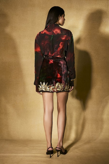 Nirmooha Flamework Pattern Shirt With Skirt 