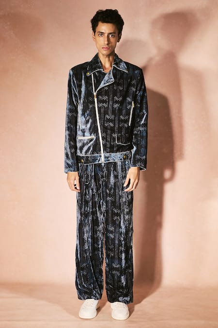 Nirmooha Blue Velvet Midnight Monogram Set 