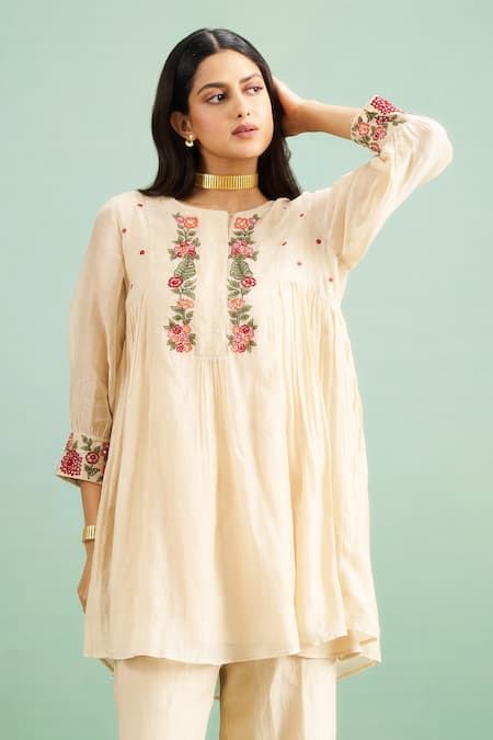 Purple Patch_Beige Chanderi Silk, Shantoon Embroidery Round Neck Chamomile Tunic Set _at_Aza_Fashions