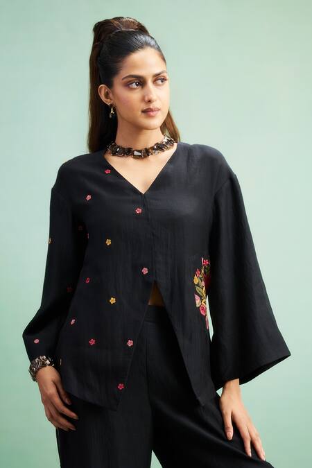 Purple Patch_Black Silk, Chanderi, Shantoon Embroidery V-neck Rose Top With Pant _at_Aza_Fashions