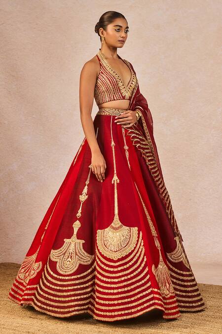 Shop_Masaba_Red Silk, Organza Embroidery, Zari Milan Ki Aas 12 Kalis Bridal Lehenga Set 