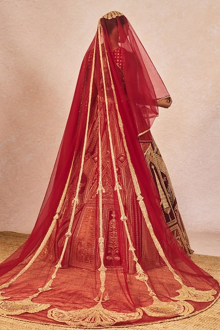 Masaba Red Tissue, Silk, Organza Tenu Takdi Ravah 12 Kalis Bridal Lehenga Set Online at Aza Fashions Masaba_Red Tissue, Silk, Organza Tenu Takdi Ravah 12 Kalis Bridal Lehenga Set _Online_at_Aza_Fashions