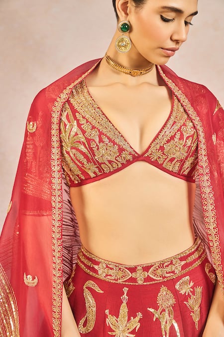 Shop Masaba Red Silk, Satin, Organza Mehakasa Paigaam 12 Kalis Bridal Lehenga Set Shop_Masaba_Red Silk, Satin, Organza Mehakasa Paigaam 12 Kalis Bridal Lehenga Set