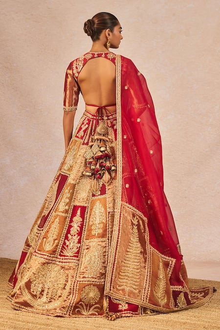 Masaba Red Tissue, Organza Embroidery, Dil Ke Pass 12 Kalis Bridal Lehenga Set Online at Aza Fashions Masaba_Red Tissue, Organza Embroidery, Dil Ke Pass 12 Kalis Bridal Lehenga Set _Online_at_Aza_Fashions