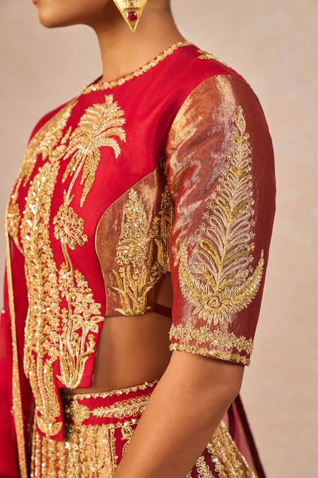 Buy Masaba Red Tissue, Organza Embroidery, Dil Ke Pass 12 Kalis Bridal Lehenga Set Online at Aza Fashions Buy_Masaba_Red Tissue, Organza Embroidery, Dil Ke Pass 12 Kalis Bridal Lehenga Set _Online_at_Aza_Fashions