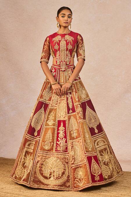Buy_Masaba_Red Tissue, Organza Embroidery, Zari, Dil Ke Pass 12 Kalis Bridal Lehenga Set _Online_at_Aza_Fashions