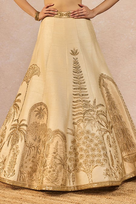 Shop_Masaba_Ivory Tissue, Organza Embroidery, Patchwork, Namkeen 12 Kalis Lehenga Set _Online_at_Aza_Fashions