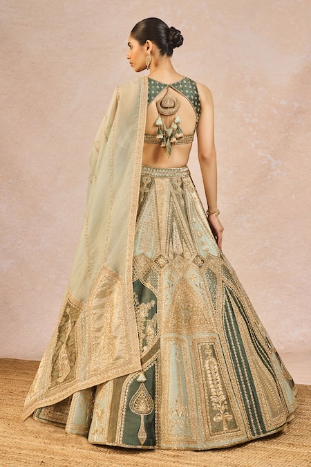 Masaba Jaise Koi Sapna 12 Kalis Embroidered Lehenga Set 