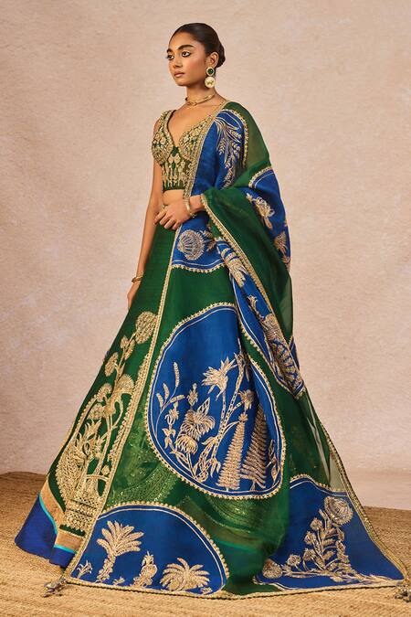 Masaba_Green Silk, Organza Embroidery, Pearls, Mehendi Rachke Bridal Lehenga Set _at_Aza_Fashions