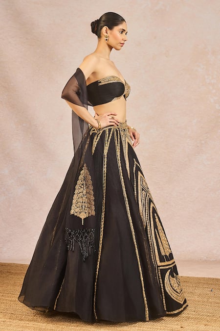 Buy_Masaba_Black Organza, Silk Embroidery, Zari, Aankhon Ka Paigam 12 Kalis Lehenga Set _Online_at_Aza_Fashions