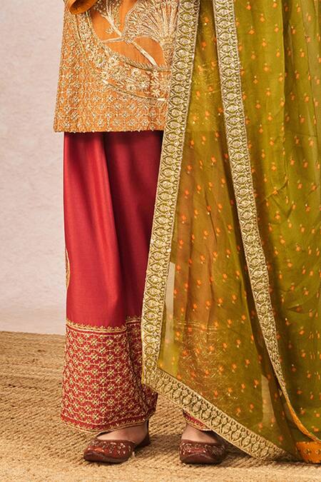 Masaba_Rust Chanderi Embroidery, Zari, Lace, Sequins V-neck Garam Masala Kurta Set _at_Aza_Fashions