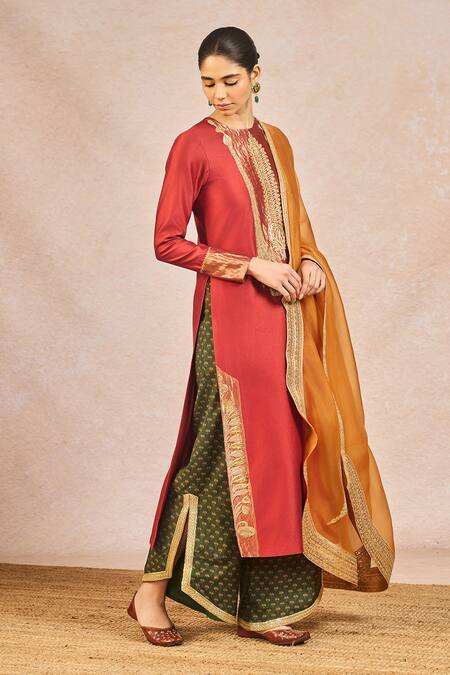 Shop Masaba Rust Silk, Organza Embroidery, Patchwork, Zari, Sequins Dil Lubhata Kurta Set Online at Aza Fashions Shop_Masaba_Rust Silk, Organza Embroidery, Patchwork, Zari, Sequins Dil Lubhata Kurta Set _Online_at_Aza_Fashions