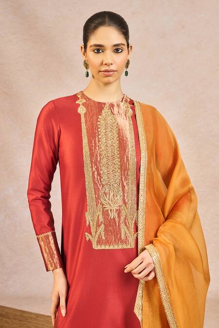 Buy Masaba Rust Silk, Organza Embroidery, Patchwork, Zari, Sequins Dil Lubhata Kurta Set Buy_Masaba_Rust Silk, Organza Embroidery, Patchwork, Zari, Sequins Dil Lubhata Kurta Set