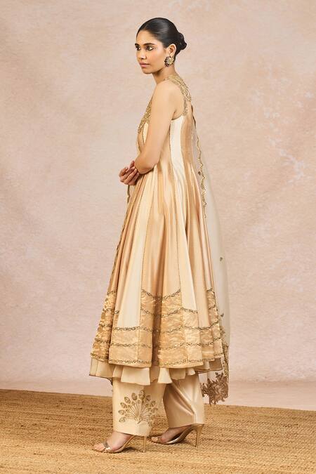 Buy Masaba Ivory Silk, Organza Embroidery, Sequins Round Neck Tera Khyaal Anarkali Set Buy_Masaba_Ivory Silk, Organza Embroidery, Sequins Round Neck Tera Khyaal Anarkali Set