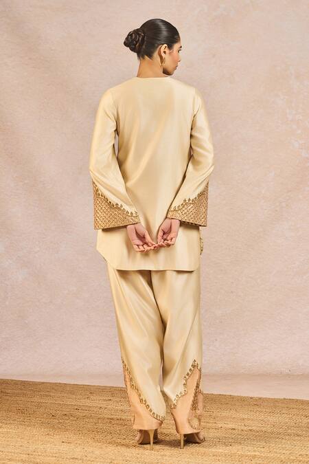 Buy_Masaba_Ivory Silk, Organza Embroidery, Zari, Patchwork Noor Ban Gye Kurta Salwar Set _Online_at_Aza_Fashions