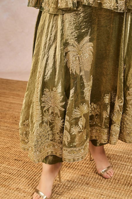 Shop_Masaba_Green Tissue Embroidery Plunge Neck, Khwabon Ki Shehzadi Kurta Set With Skirt _Online_at_Aza_Fashions
