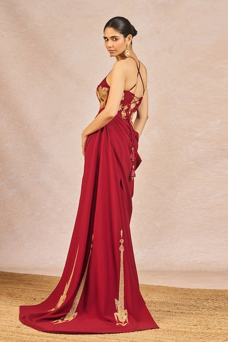 Shop Masaba Red Crepe Embroidery, Sequins, Zari Sweetheart Neck Mehakasa Paigam Gown Online at Aza Fashions Shop_Masaba_Red Crepe Embroidery, Sequins, Zari Sweetheart Neck Mehakasa Paigam Gown _Online_at_Aza_Fashions