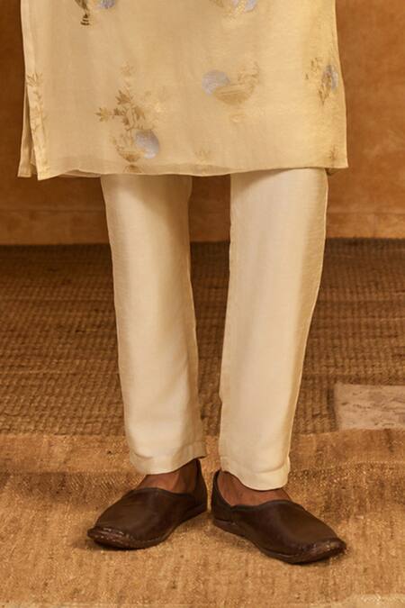 Masaba_Gold Tissue Foil Printing, Embroidery Ivory Moon Garden Kurta Set _Online_at_Aza_Fashions