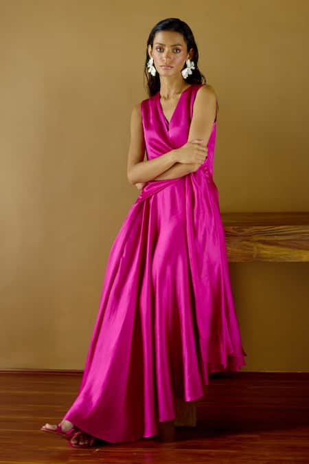 Lavanya Ahuja_Fuchsia Linen, Satin V-neck Kindred Spirit Tie Up Dress _Online_at_Aza_Fashions