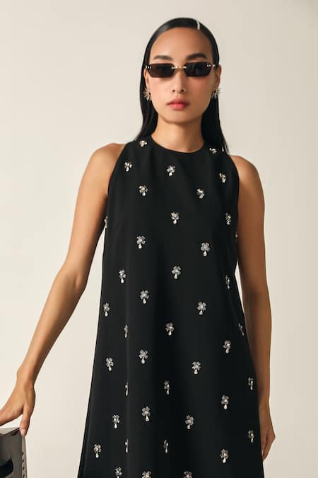 House Of Zeniaa_Black Crepe Embroidery Round Neck Ellie Dress _Online_at_Aza_Fashions