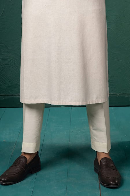 Minikin_Off White Silk Embroidery Geometric Pattern Kurta Set _Online_at_Aza_Fashions