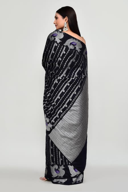 Naintara Bajaj Floral Woven Pattern Saree With Running Blouse 