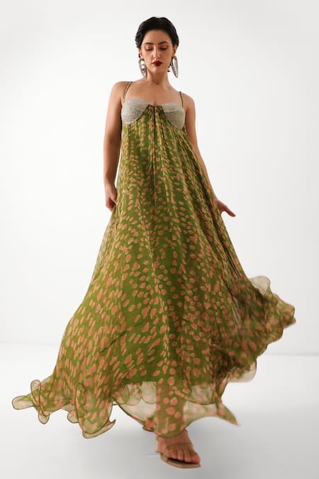 Pallavi Jaipur_Green Chiffon Beads Sweetheart Neck Kal Katta Maxi Dress _Online_at_Aza_Fashions