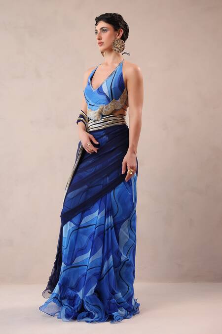 Pallavi Jaipur_Blue Chiffon, Chanderi Atlantic Lehar Print Pre-pleated Saree With Blouse _Online_at_Aza_Fashions