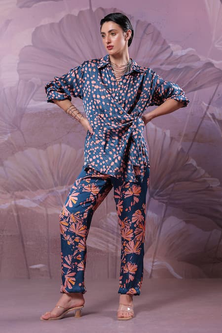 Pallavi Jaipur Blue Silk Collared Prussian Chatterjee Pant Set 