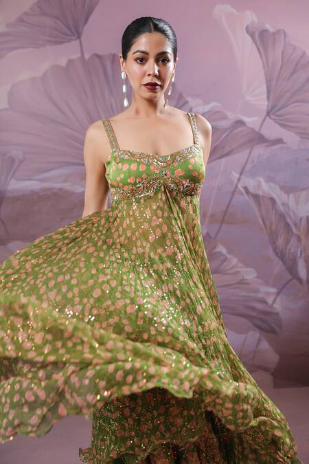 Pallavi Jaipur_Green Chiffon, Silk Sequins, Embroidery, Zari Calcutta Mehendi Tunic And Skirt Set _Online_at_Aza_Fashions