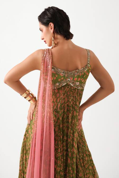 Pallavi Jaipur_Green Silk, Chiffon Sequins, Embroidery Calcutta Mehendi Tunic Skirt Set _Online_at_Aza_Fashions