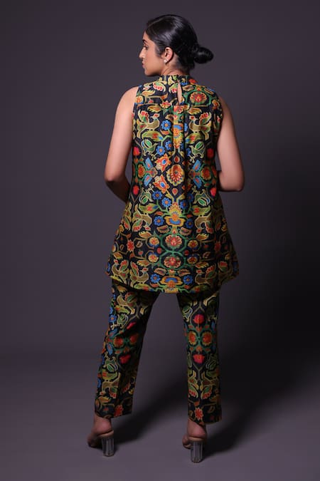 Thetaa Floral Print Kurta & Pant Set 