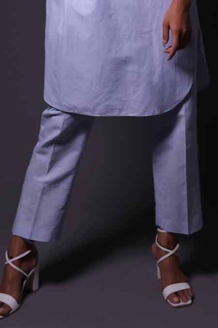 Thetaa_Blue Linen, Shantoon Embroidery Mandarin Collar Floral Kurta And Pant Set _Online_at_Aza_Fashions