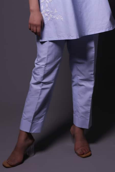 Buy_Thetaa_Blue Linen, Shantoon Embroidery Round Neck Floral Placement Kurta And Pant Set _Online_at_Aza_Fashions