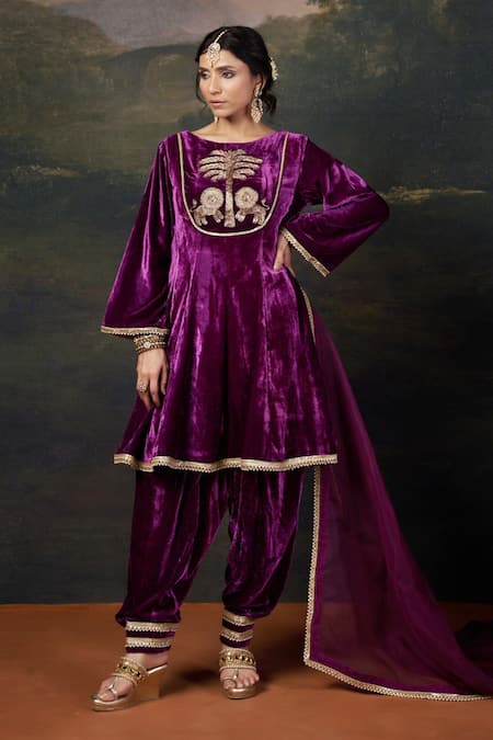 Thetaa Purple Velvet, Shantoon, Organza Hand-embroidered Kalidar Anarkali Set 