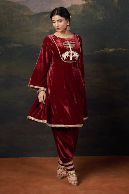 Buy_Thetaa_Red Velvet, Organza Embroidery, Zari Hand-embroidered Kalidar Anarkali Set _Online_at_Aza_Fashions