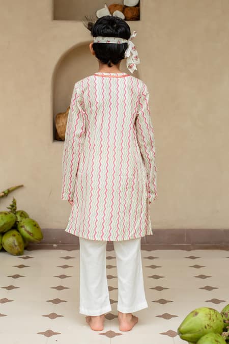 Plumcheeks Chevron Print Kurta Set 