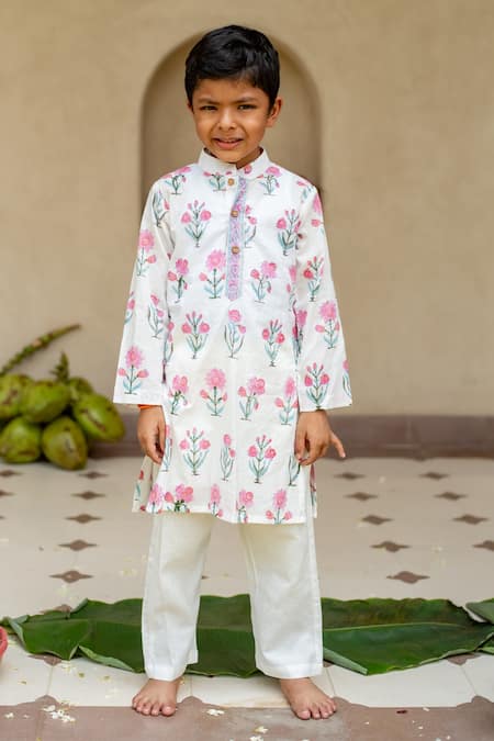 Plumcheeks White Cotton Daisy Print Kurta Set 