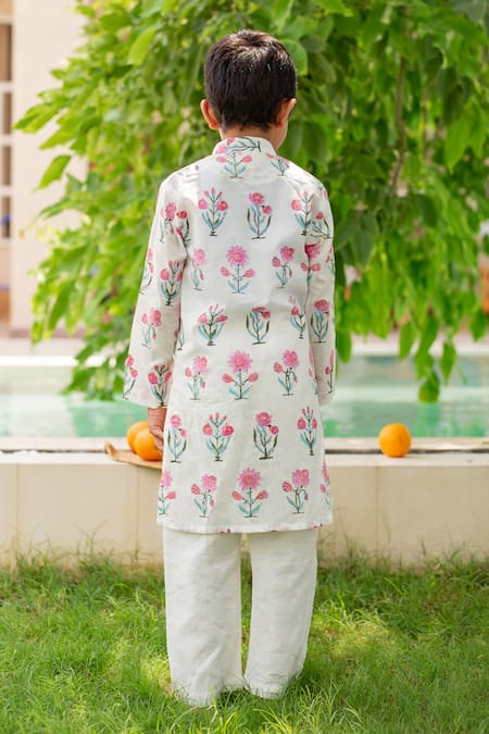 Plumcheeks Daisy Print Kurta Set 